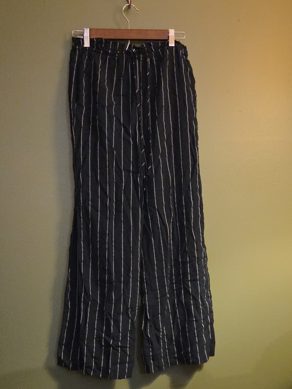 Storia Black Wide-Leg Pinstripe Drawstring Pants